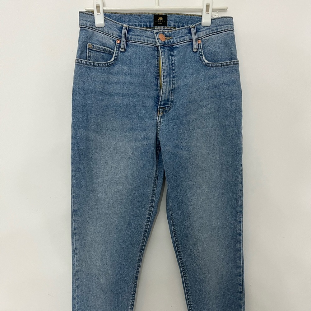 Lee Jeans